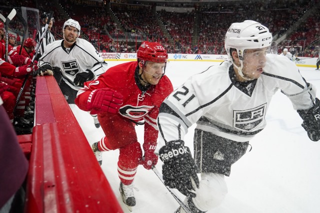 The Hurricanes trade Kris Versteeg to the Los Angles Kings