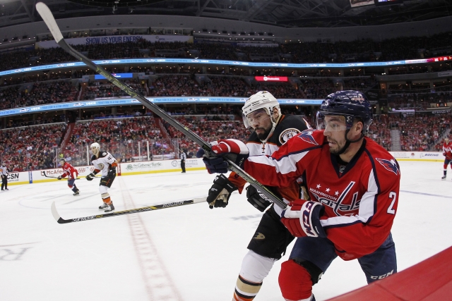 Washington Capitals defenseman Matt Niskanen left last night's game early