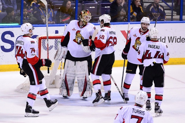 Ottawa Senators teammates congratulate Mike Condon