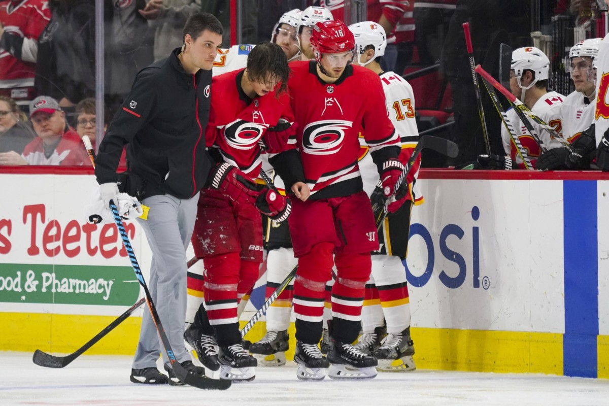 Mark Giordano give a match penalty for his hit on Sebastian Aho