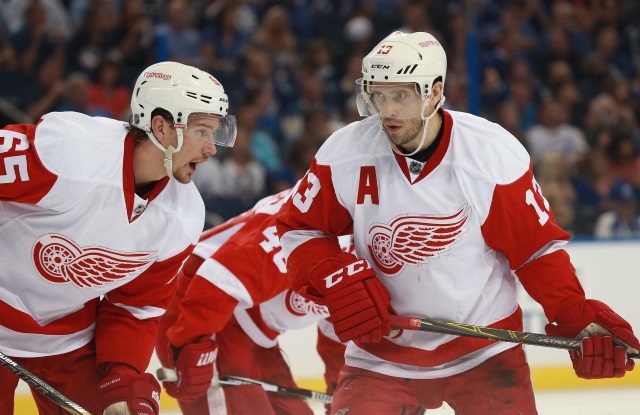 Pavel Datsyuk agent shoots down a Detroit Red Wings return.