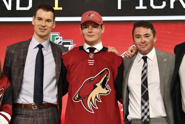 Barrett Hayton makes the Arizona Coyotes opening day roster.