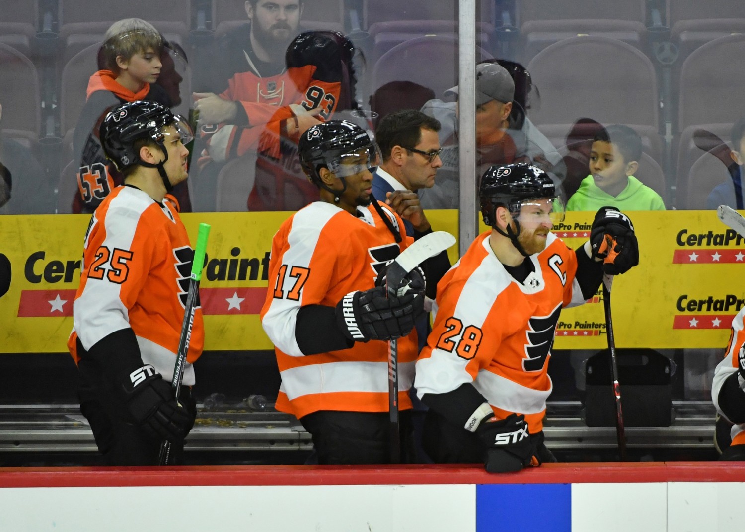 The Philadelphia Flyers won't be trading Claude Giroux. Talks with Wayne Simmonds continue. The Flyers are trying to trade Dale Weise.