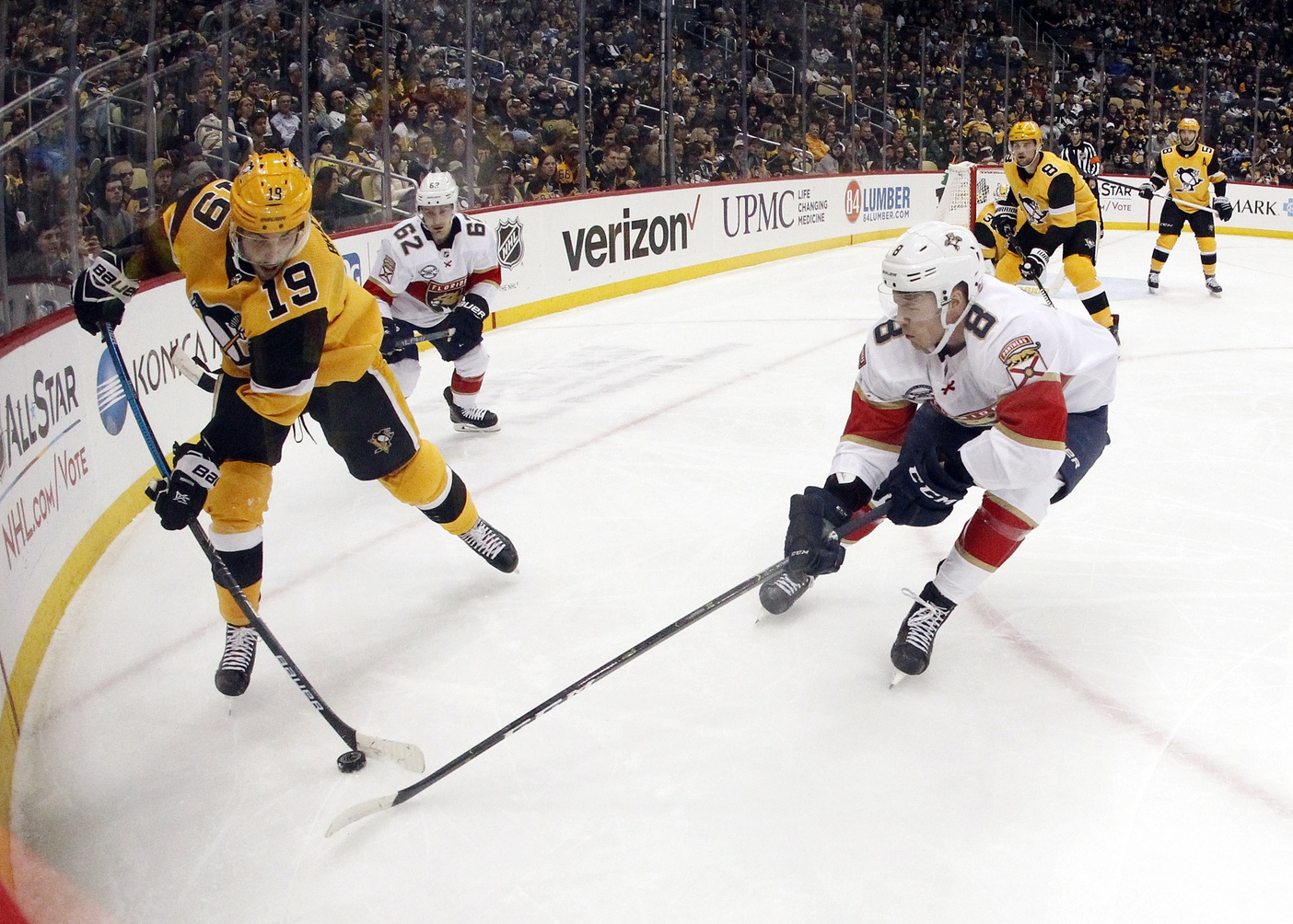 The Pittsburgh Penguins trade Derick Brassard, Riley Sheahan, Picks to the Florida Panthers for Nick Bjugstad and Jared McCann.