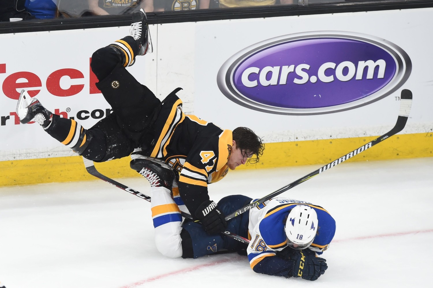 St. Louis Blues forward Robert Thomas is a possibility for Game 3