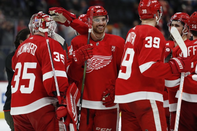 NHL Early Look: Detroit Red Wings Caught in Winds of Change