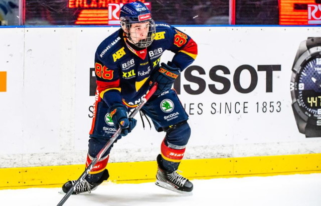 2020 NHL Draft: Despite being in almost everyone's top 10, in the top 5 for some, there hasn't been much chatter about Sweden's Alexander Holtz.