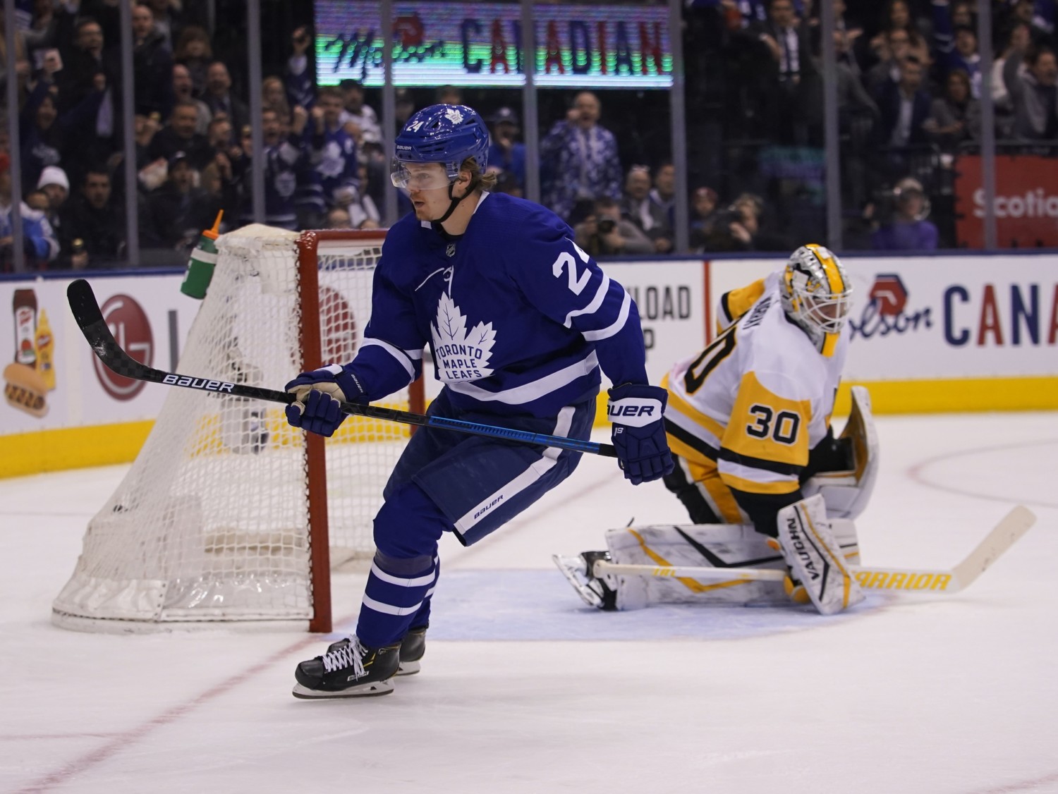 The Toronto Maple Leafs have traded Kasperi Kapanen, Jesper Lindgren, and Pontus Aberg to the Pittsburgh Penguins for a 2020 first-round pick, Filip Hallander, and David Warsofsky.