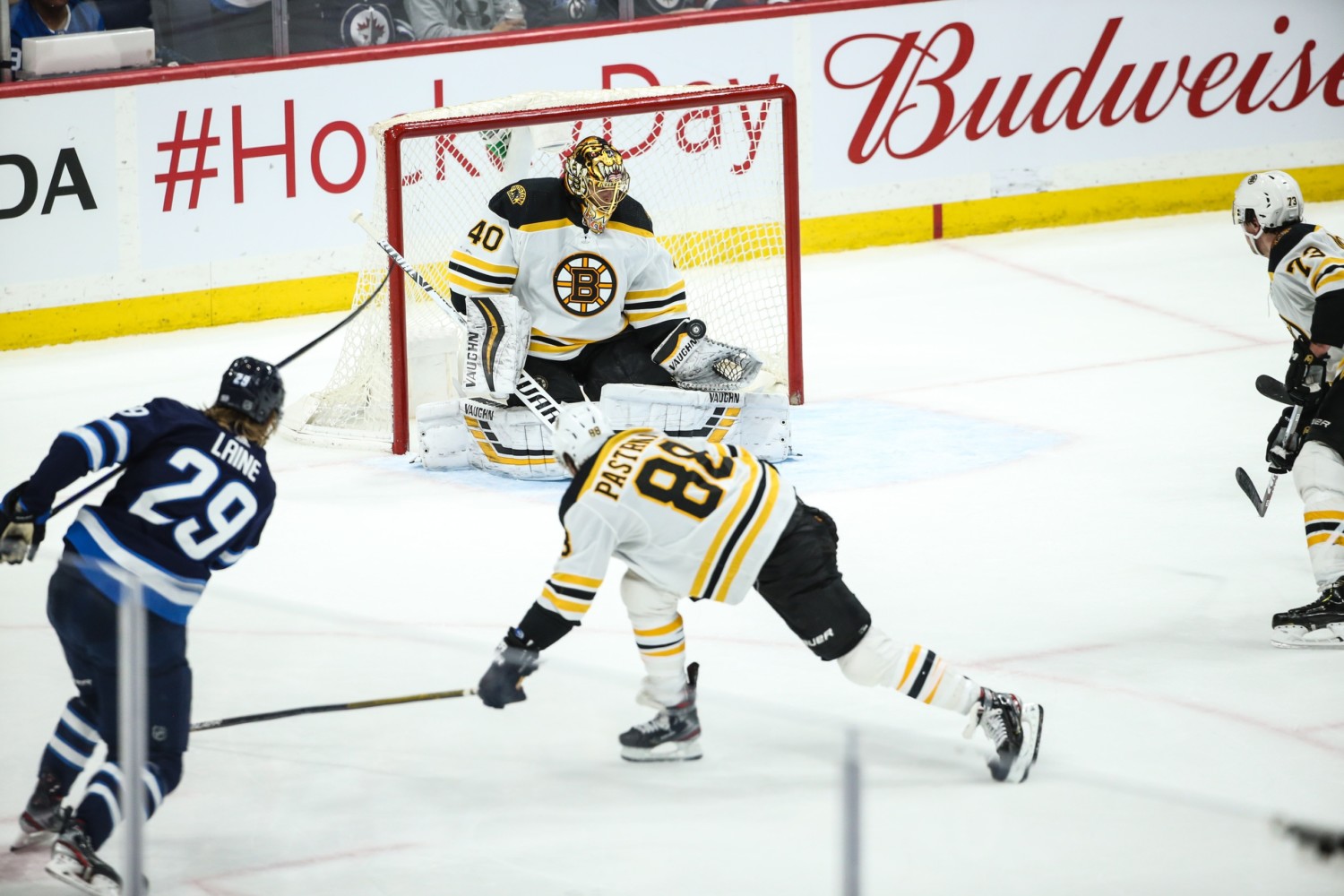 Winnipeg Jets notes on Patrik Laine, filling holes, internal budget, UFAs. Boston Bruins notes Zdeno Chara, Torey Krug, Tuukka Rask, the first round.