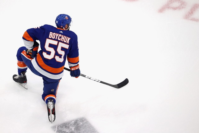 Canada's World Junior selection camp now in quarantine. Oilers sign their 2017 pick. An eye injury ends Johnny Boychuk's NHL career.