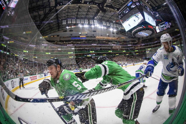 Vancouver Canucks re-sign Jason Dickinson. Entry-level deals for Pastujov, Moser, Fitzgerald, Tuomaala, Raty and Eklund.