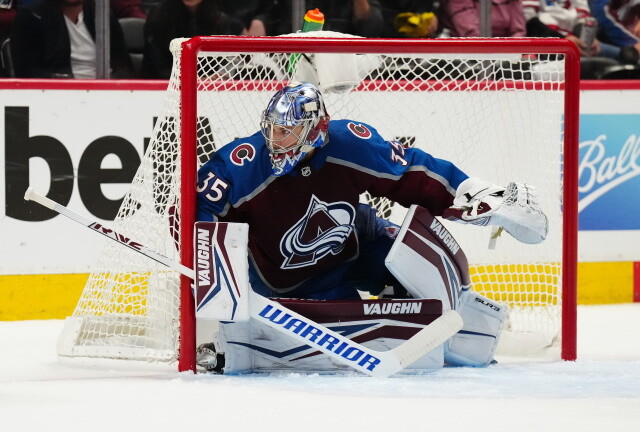 The Montreal Canadiens hire Martin St. Louis. Darcy Kuemper leaves with an eye injury? Jordan Binnington on the water bottle toss.