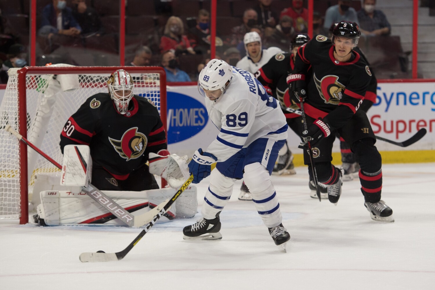 The Toronto Maple Leafs have acquired goaltender Matt Murray, a 2023 3rd round pick and a 2024 7th round pick from the Ottawa Senators for future considerations.