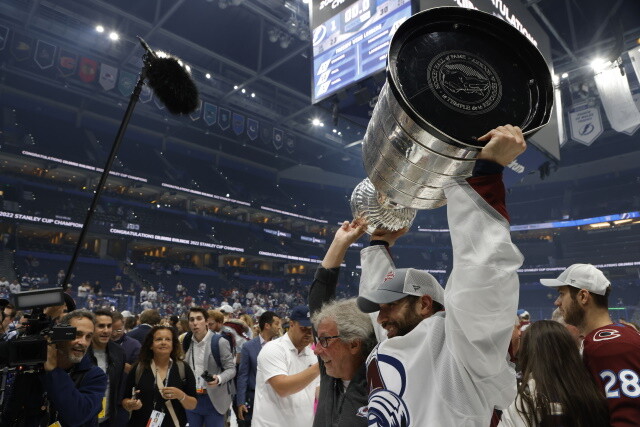 The Avalanche re-sign Andrew Cogliano. The Penguins re-sign Casey DeSmith. The Rangers re-sign Julien Gauthier