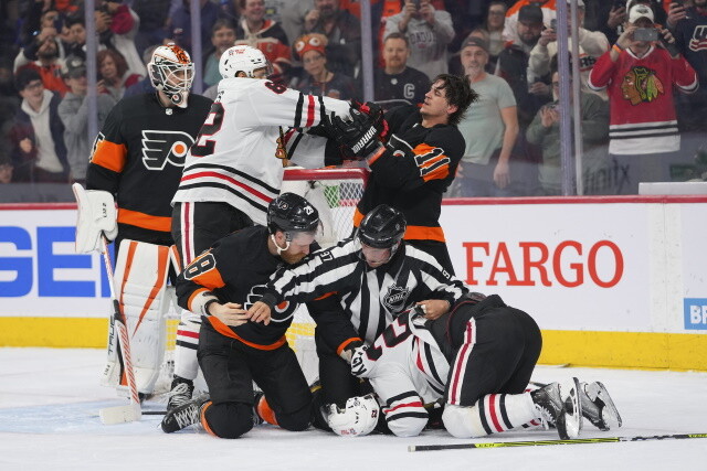 The NY Rangers offer for Eric Lindros. The Philadelphia Flyers trade notes for Lindros. The Blackhawks sign Philipp Kurashev and Caleb Jones.