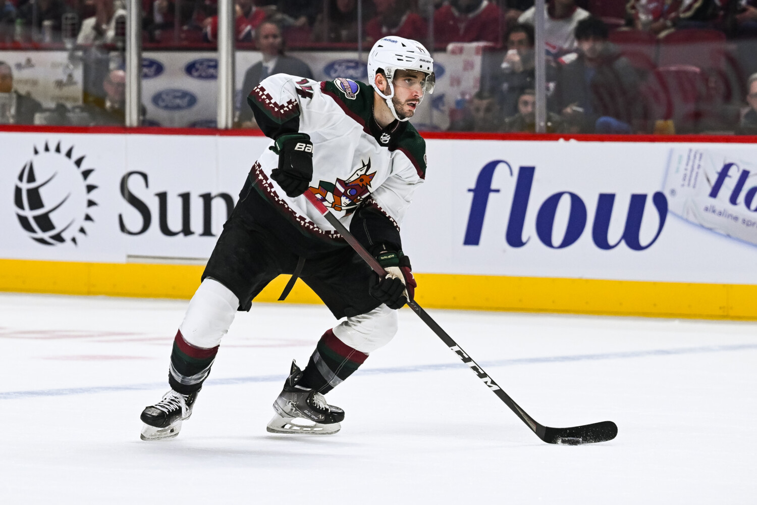 NHL: Arizona Coyotes at Montreal Canadiens