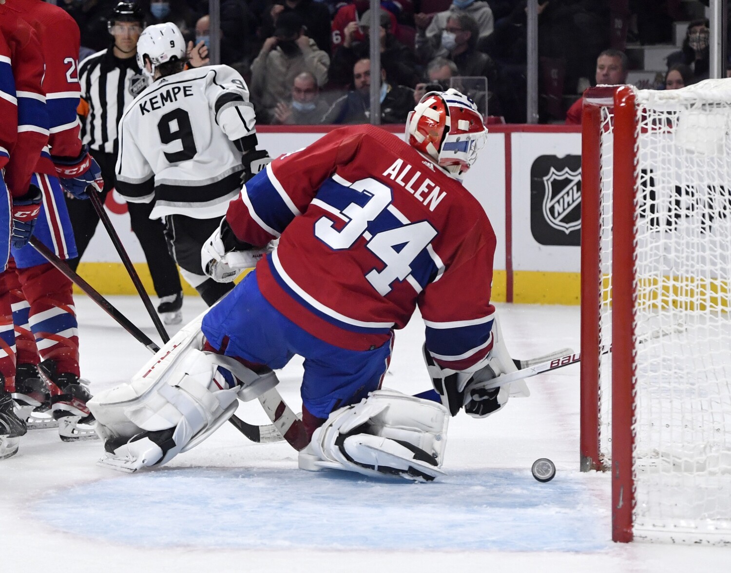 The Los Angeles Kings goaltending has been a little shaky at times this year. They could look to add at the deadline. Some options for them.