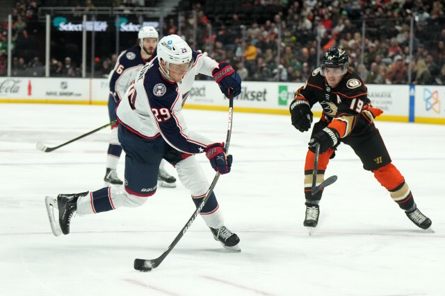 Patrik Laine on playing center. John Tortorella on the Philadelphia Flyers next step. The Columbus Blue Jackets sign Hunter McKown.