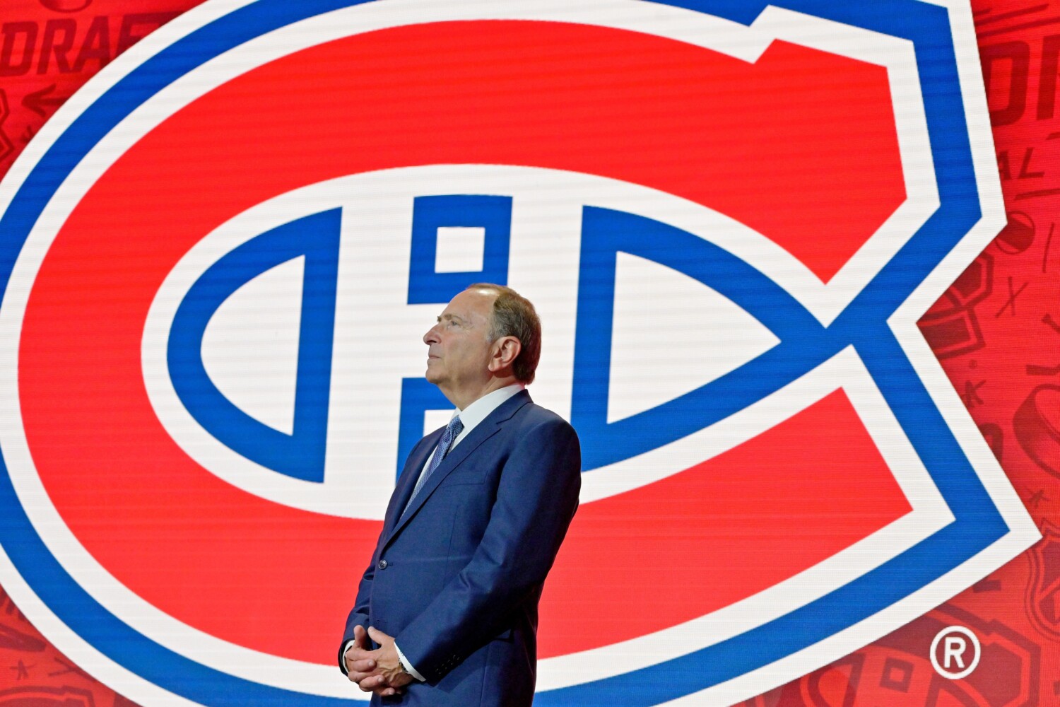 The Montreal Canadiens sit at No. 5 in tonight's entry draft. They've received five offers already. Will they move the pick?