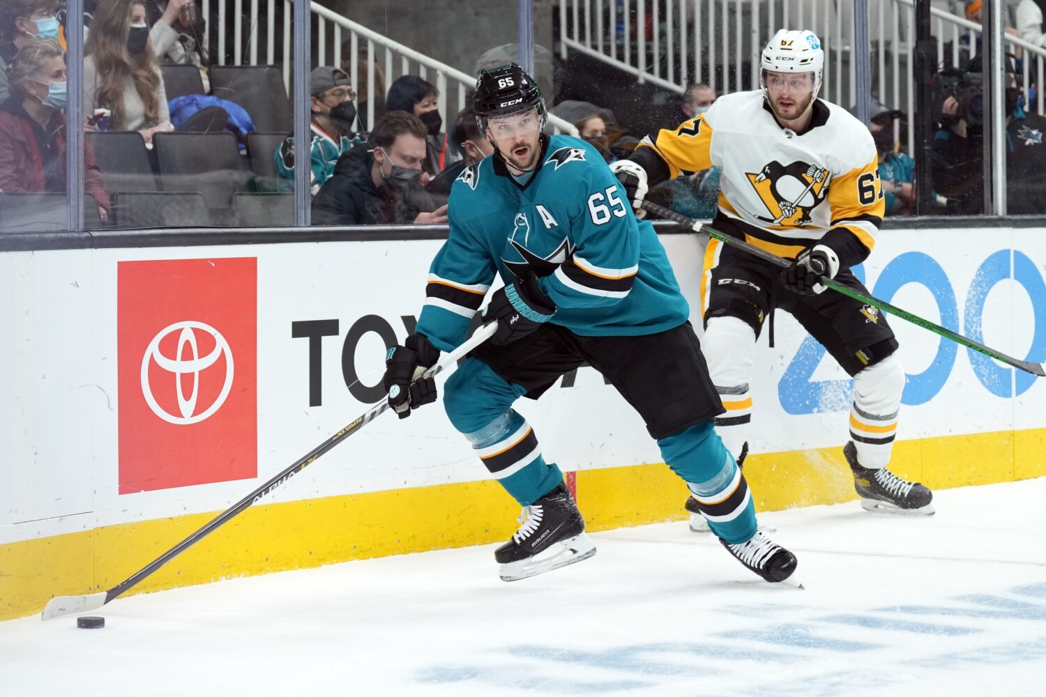 The cost for the Pittsburgh Penguins to pull off an Erik Karlsson trade may end up being too much, but they are intrigued and considering.