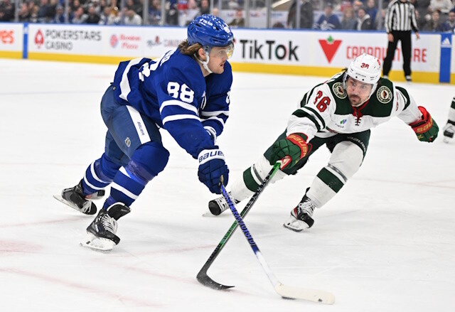 Johnston on why the Toronto Maple Leafs starting William Nylander at center and why Nylander's contract situation isn't feeling like a distraction.