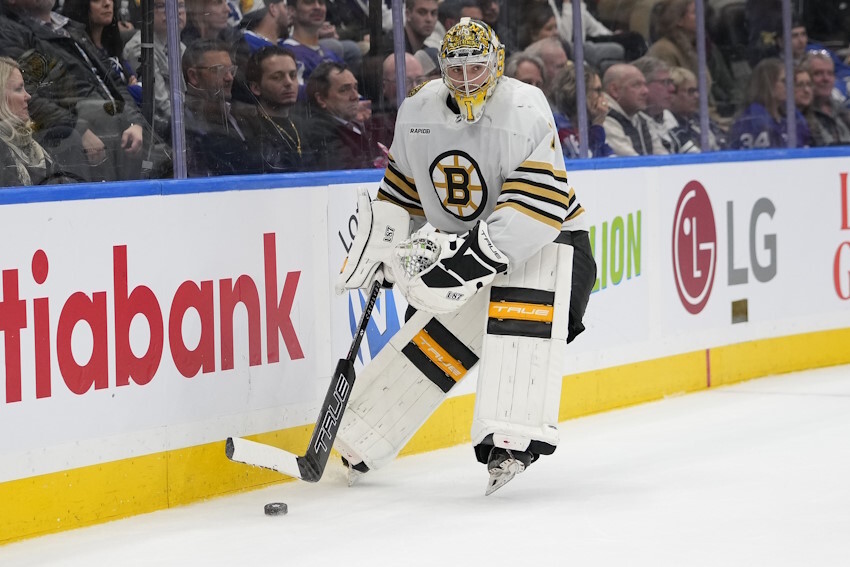 The rumors continue to swirl in the NHL surrounding the Boston Bruins and goalie Jeremy Swayman and when a new deal will be announced.