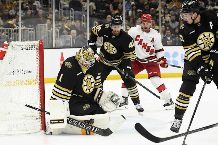 Jeremy Swayman has the leverage as he waits for a new contract from the Boston Bruins, but fans shouldn't be worried.