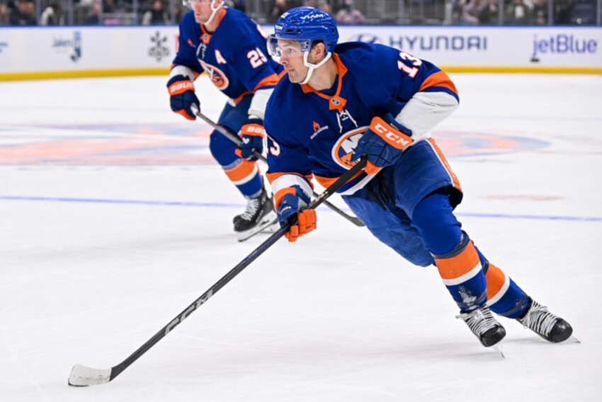 Mathew Barzal returns to Long Islander with an upper-body injury. Ryan Hartman returns. Jani Hakanpaa, Connor Dewar on a conditioning stint.