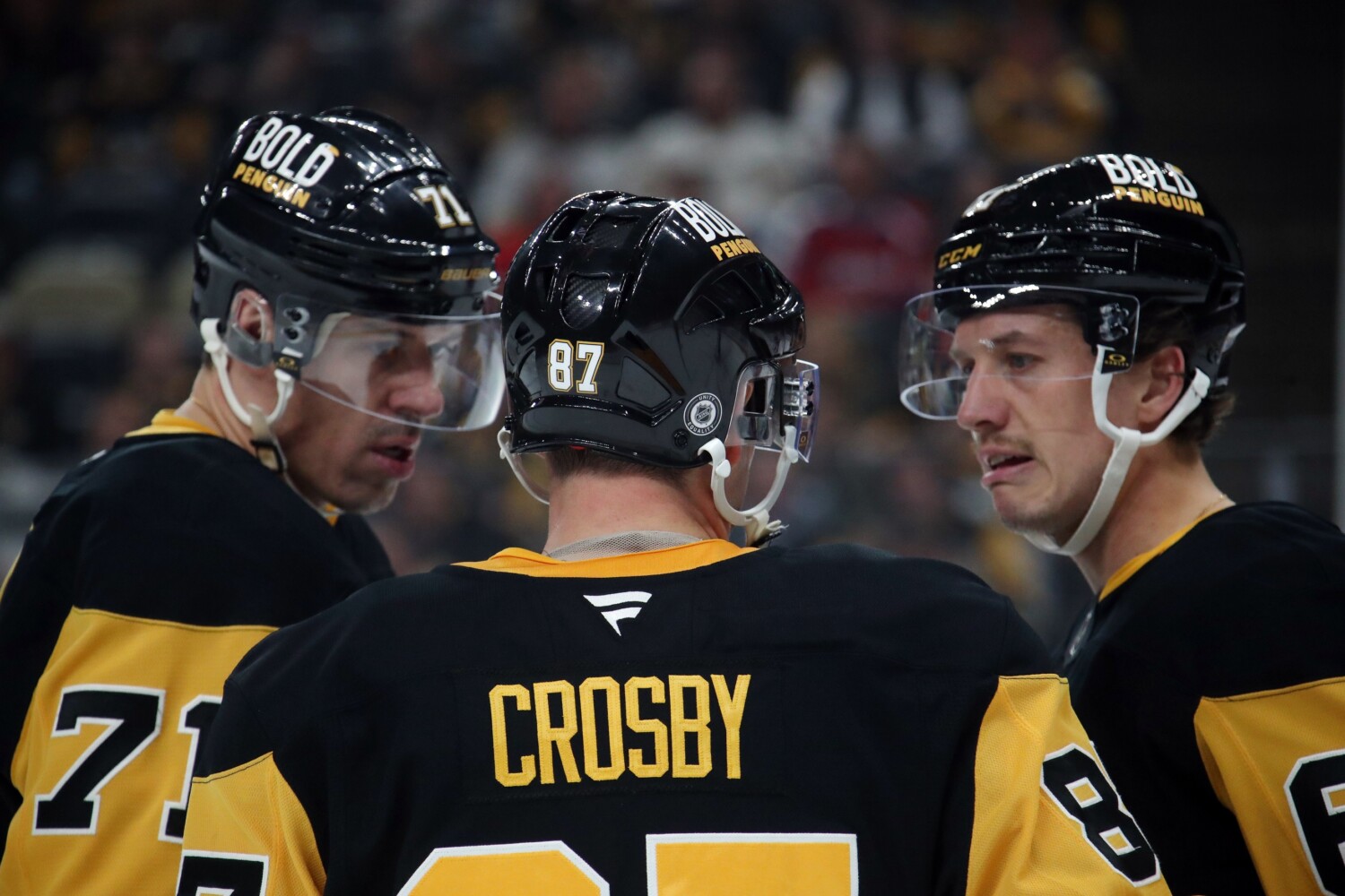 Pittsburgh Penguins are caught in a tough spot, trying to win and looking towards the future. GMs are looking for shorter max term contracts.