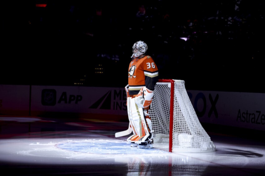 Talk on Anaheim Ducks and goaltender John Gibson being open to a change and what teams could be interested in trading for him.