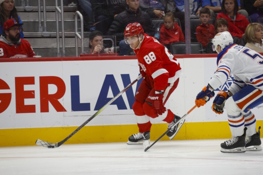 Three veterans the Detroit Red Wings should consider moving, and some trade deadline options for the Edmonton Oilers.