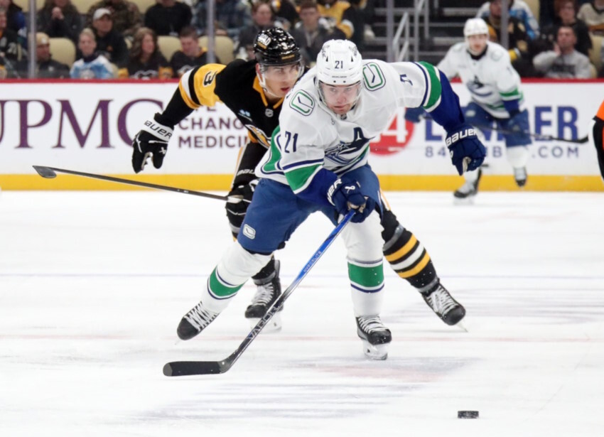 Nils Hoglander getting some interest, and the Canucks won't make a desperate move while they wait for a Filip Hronek timeline.